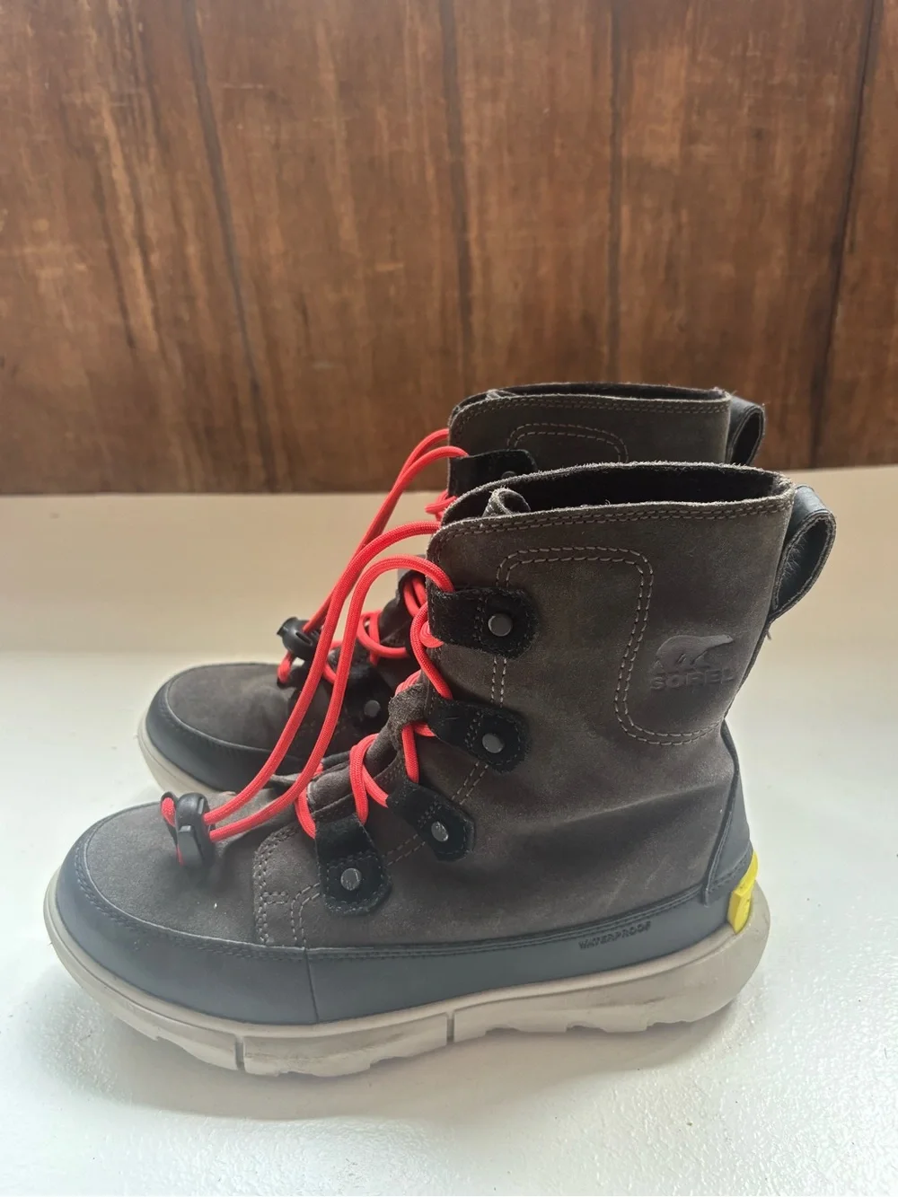 Sorel Kids' Explorer Lace waterproof boots in grey size 4 youth